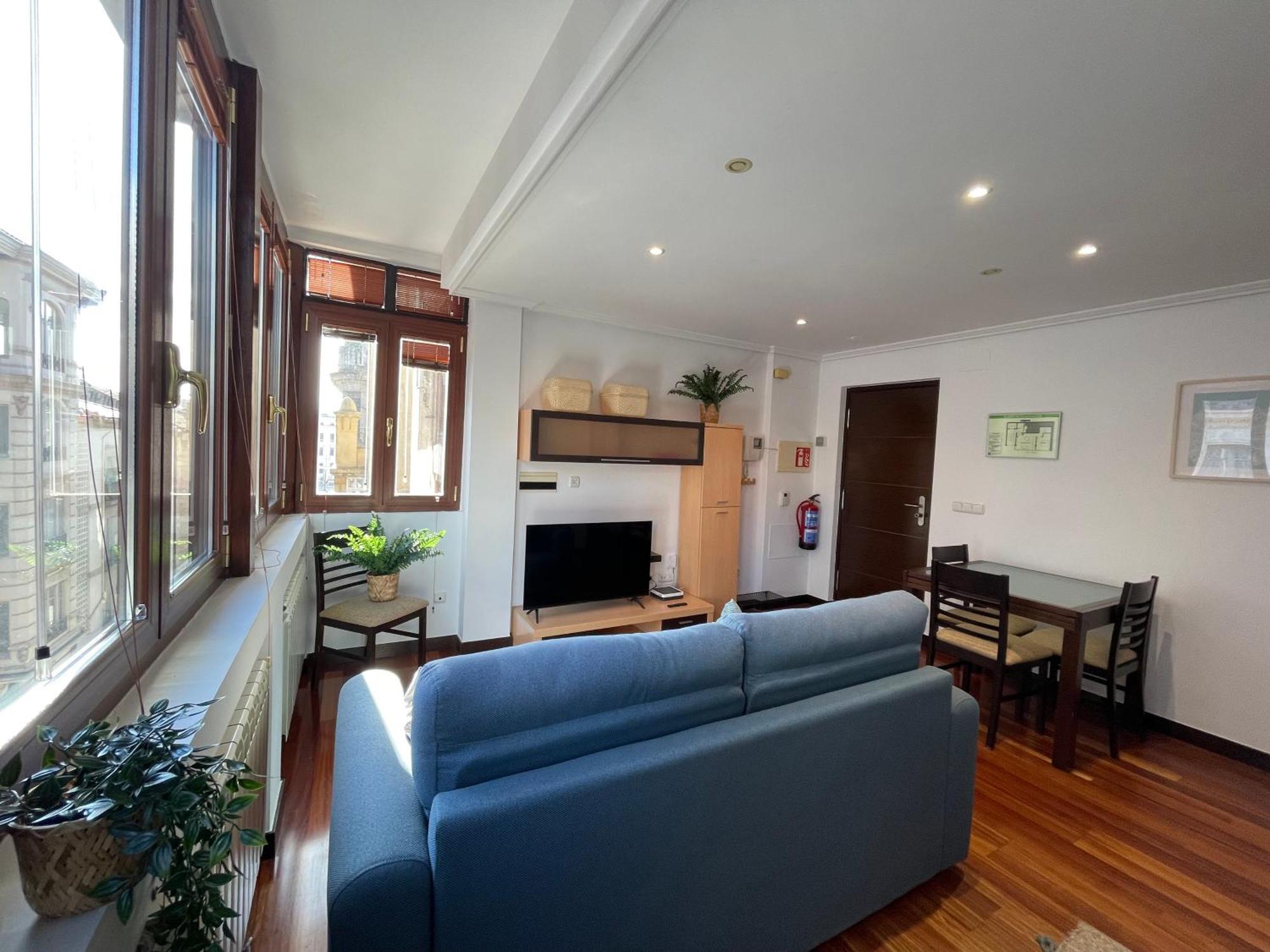 Atuaire Home Vivienda A Luminosa Parking Incluido En Plena Calle Comercial Burgo Екстериор снимка